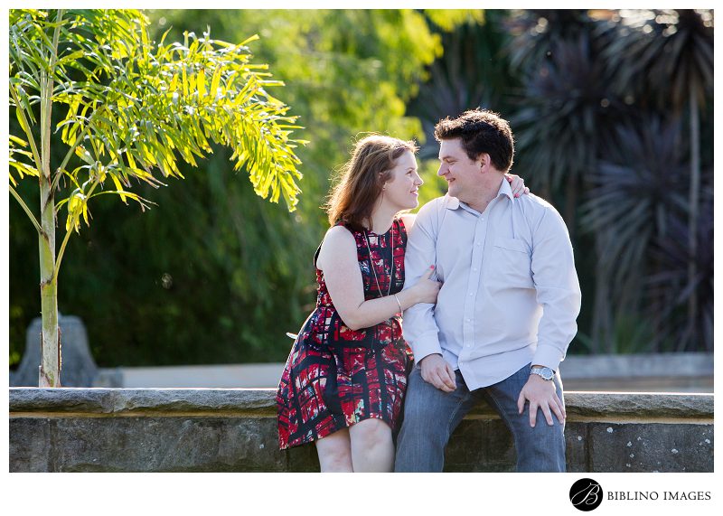 Mrs-Macquaries-Chair-Engagement-Session-at-the-Royal-Botanical Gardens-in-Sydney-Photo-taken-by-Biblino Images