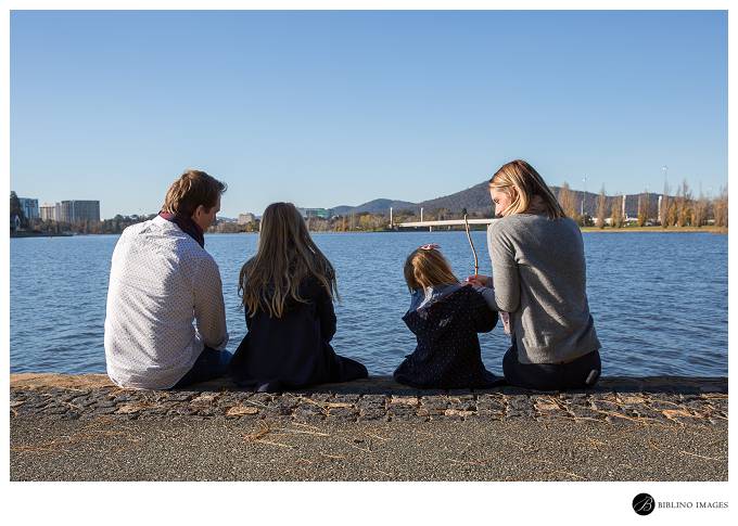 Autumn-family-portrait-session-Lake-Burley-Griffin-Canberra